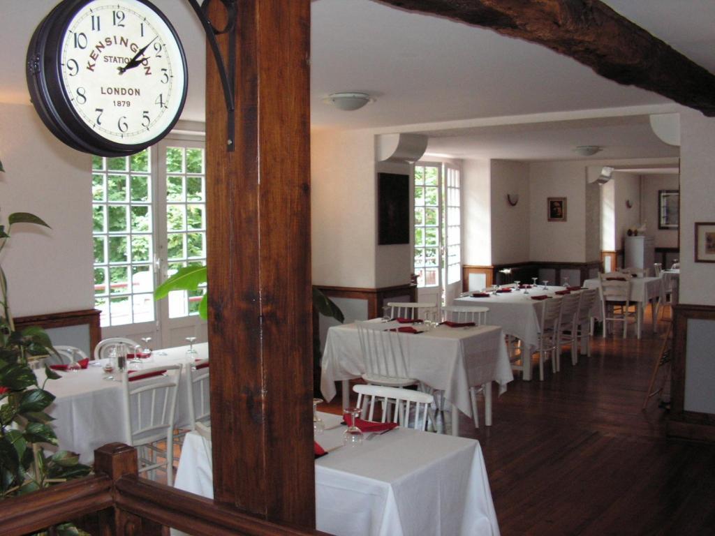 Hotel Le Clementenia Arnéguy Exterior photo