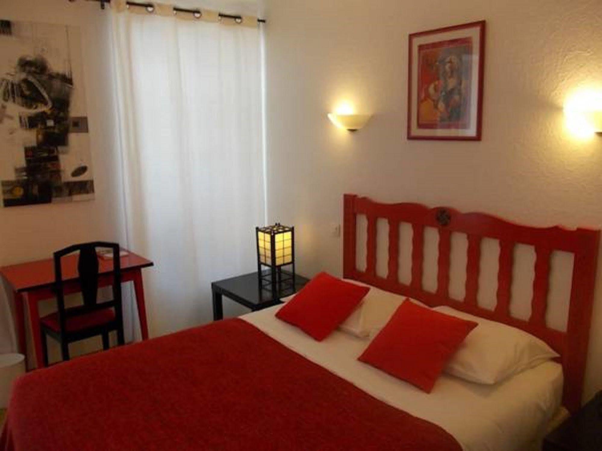 Hotel Le Clementenia Arnéguy Exterior photo